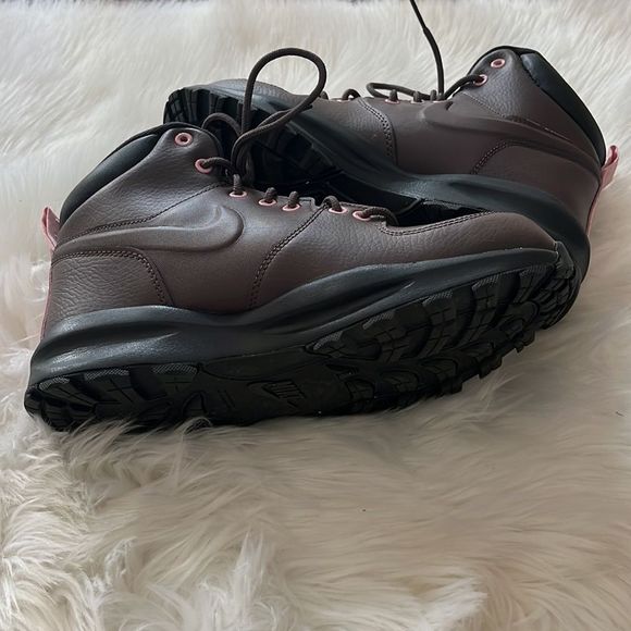 Nike Manoa LTR Boots - Picture 8 of 8